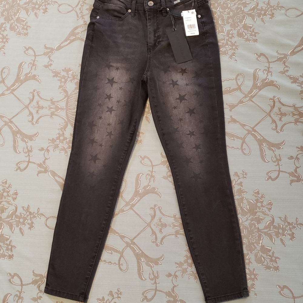 Kendall + Kylie Star Print The Sultry Ulta High Black Jeans Size 27